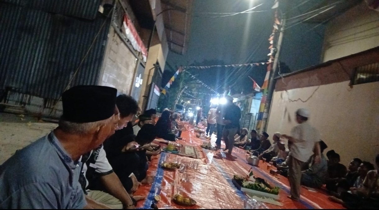 Warga RW 002 Kelurahan Pondok Jagung Timur Gelar Syukuran Sambut HUT ke-81 Kemerdekaan RI