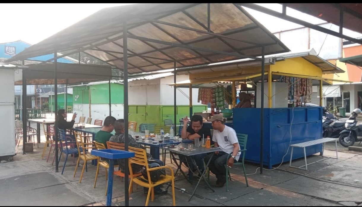 Warkop Teh Yani di Pasar Seger Tangsel Hadirkan Aneka Kuliner UKM