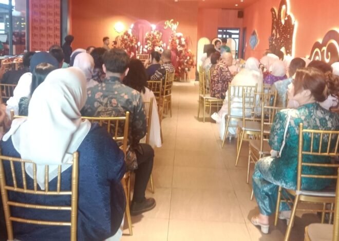 Lamaran Bernuansa Budaya, Tradisi Palembang dan Batak Melayu Bertemu di Tangerang Selatan