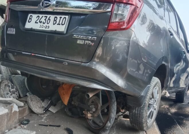 Kecelakaan di Jalan Raya Serpong, Tiga Pengendara Motor Jadi Korban